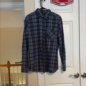 Volcom Navy and Gray Plaid Button Down Shirt